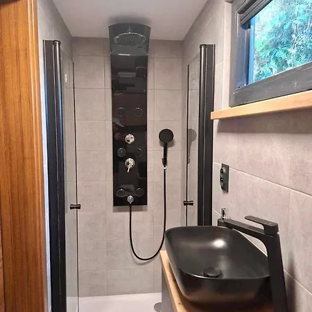 Park مكان تخييم Huntirov (Hradec Kralove)